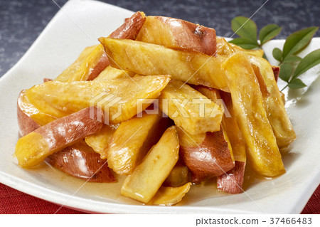 Candied sweet potato 37466483