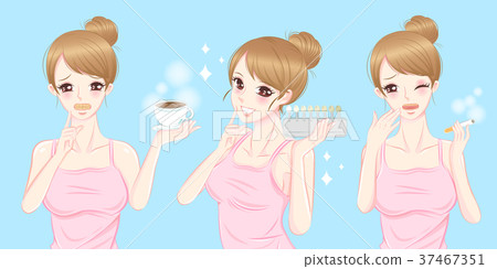 woman with tooth whiten cocncept 37467351