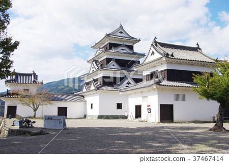 Daegu Castle, the castle tower, the kitchen bowl and the balustrade 37467414