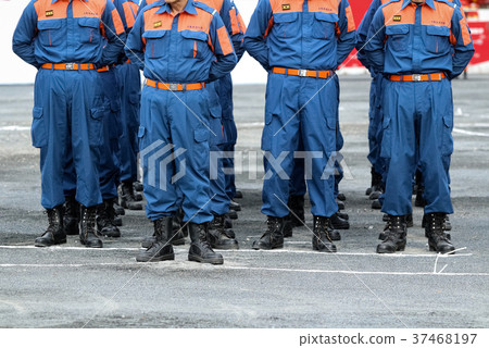 Arrange fire brigade Arrange fire brigade 37468197