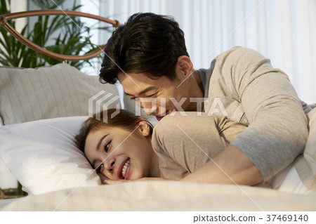 Couple, couple, korean 37469140