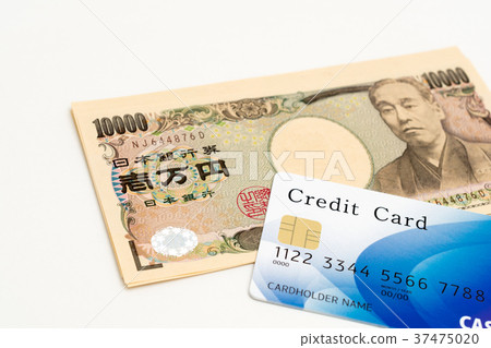 Cash and credit card Cash and credit card 37475020