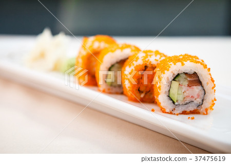 Flying fish roe maki 37475619