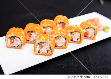 California roll set California roll set 37477614