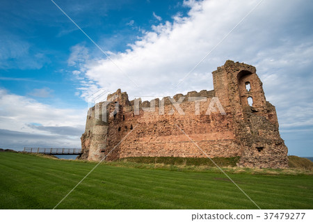 Tantallon Castle in East Lothian, Scotland Tantallon Castle in East Lothian, Scotland 37479277