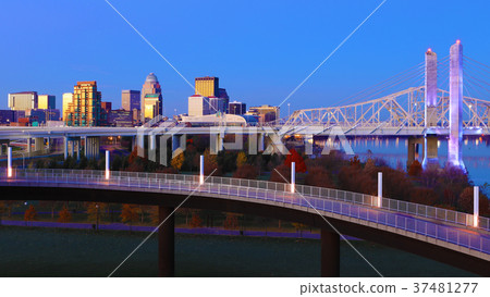Louisville, Kentucky skyline at twilight Louisville, Kentucky skyline at twilight 37481277