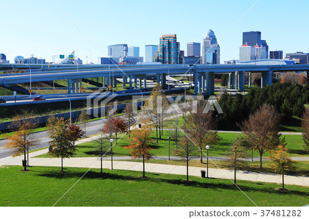 Louisville, Kentucky skyline with expressway 37481282