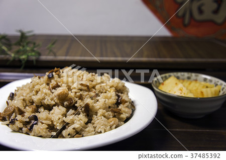 Taiwanese rice with rice 37485392