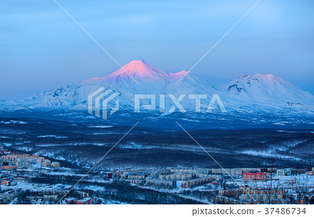 Panoramic view of the city Panoramic view of the city 37486734