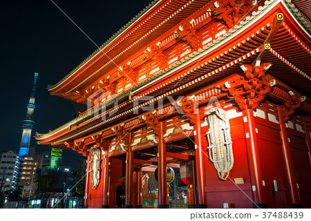 Senso-ji Temple Hokuramon and Tokyo Sky Tree night view taken January 2018 37488439