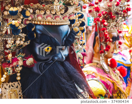 Temple fair 37490434