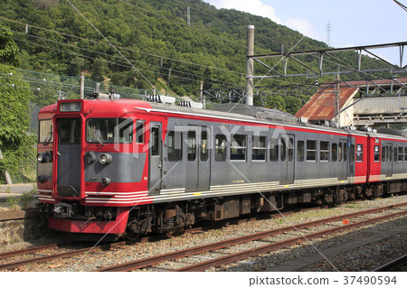 信濃鐵路115系列的工廠檢查入場 37490594