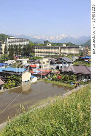 Kamimaki溫泉和Tanigawadake在初夏 37491229