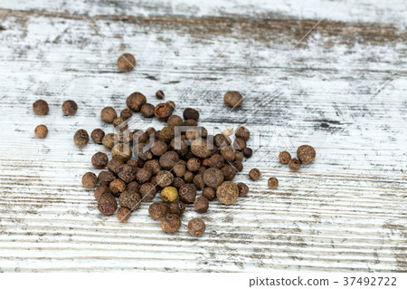 jamaican pepper seeds 37492722