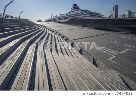 Yokohama Port Osan Bridge Wood Deck Yokohama Port Osan Bridge Wood Deck 37494021