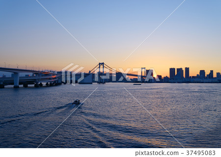 彩虹橋 37495083
