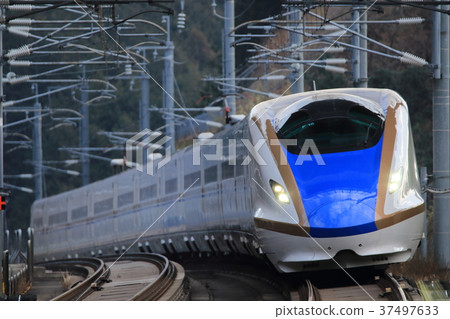 北陸新幹線 37497633