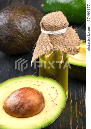 Avocado oil in bottle 37499177