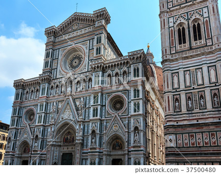 Florence Cathedral facade, Tuscany, Italy 37500480