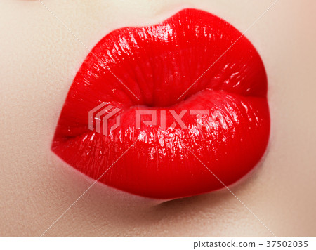 Beauty woman. Sexy girl. Fashion make up. Cosmetic Beauty woman. Sexy girl. Fashion make up. Cosmetic 37502035