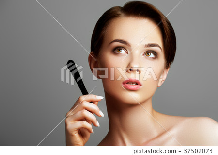 Beauty woman. Sexy girl. Fashion make up. Cosmetic 37502073