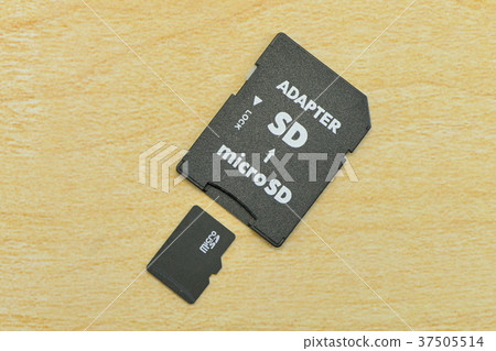 Micro SD卡和適配器 37505514