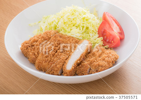 Pork cutlet cabbage tomato 37505571