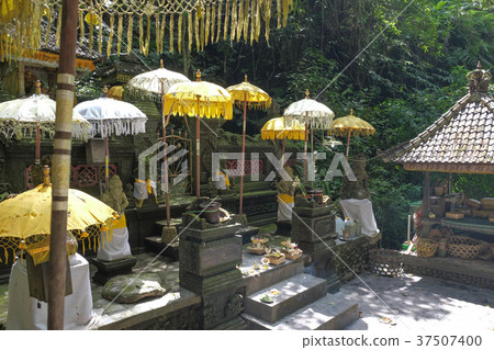Altar of the Baths of Svatu 37507400