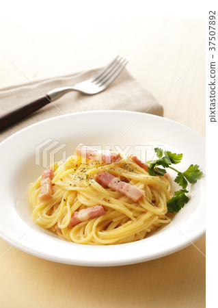 Carbonara Carbonara 37507892