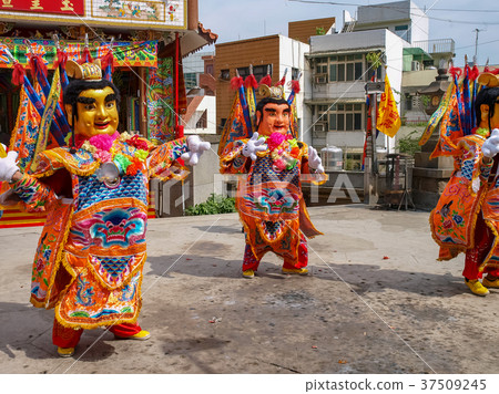 Temple fair 37509245