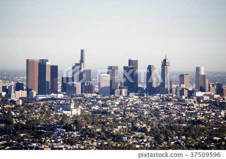 Downtown 37509596