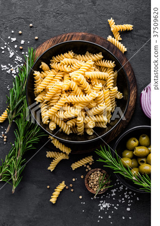 Pasta and ingredients for cooking 37509620