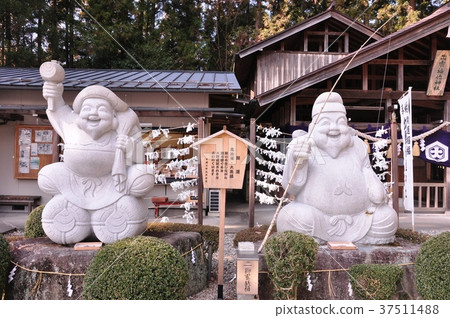 據說贏得彩票的出雲Fukutoku神社 37511488