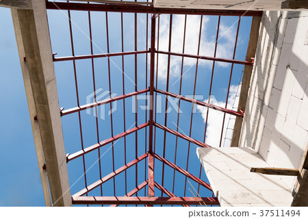 Steel roof frame of building. Steel roof frame of building. 37511494