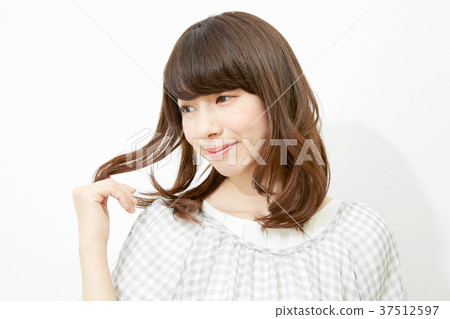 Female Studio Portrait Female Studio Portrait 37512597