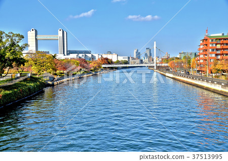 Horikawa (Nagoya City) Looking north from Atsuta Memorial Bridge 37513995