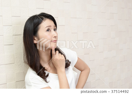 令人煩惱的女人 37514492