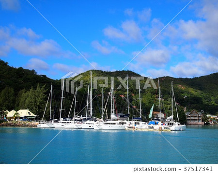 Port of Praslin Island Port of Praslin Island 37517341