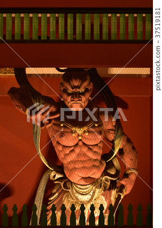 尼奧雕像 37519181