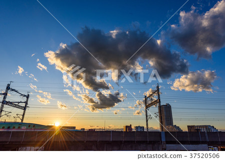 High crosslinking 37520506