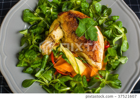 Chicken Supreme on vegetable pappardelle Chicken Supreme on vegetable pappardelle 37521607