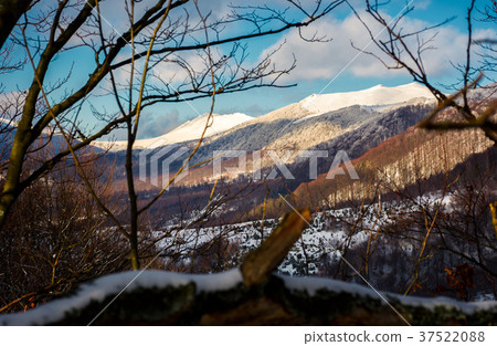 mountain ridge with high snowy tops mountain ridge with high snowy tops 37522088