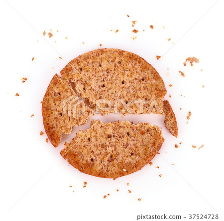 Crackers cereals,biscuits isolated on white Crackers cereals,biscuits isolated on white 37524728