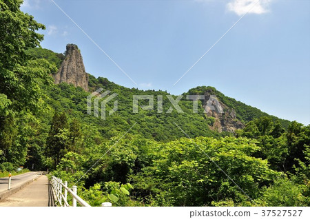Otogami Rock Goddess Rock (Nioto City, Iwate Prefecture) 37527527