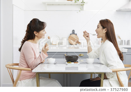 媽媽,女兒,生活,韓國人 媽媽,女兒,生活,韓國人 37527980