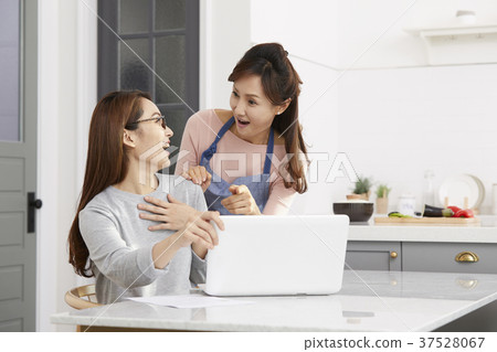 媽媽,女兒,生活,韓國人 媽媽,女兒,生活,韓國人 37528067