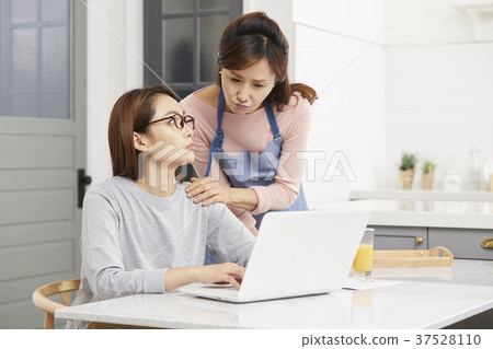 媽媽，女兒，生活，韓國人 37528110