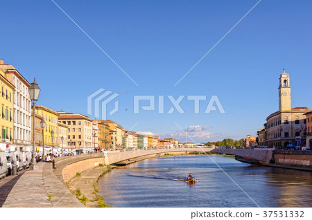 Ponte di Mezzo over the Arno - Pisa 37531332