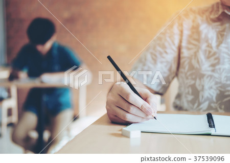 Final test University students testing exam Final test University students testing exam 37539096