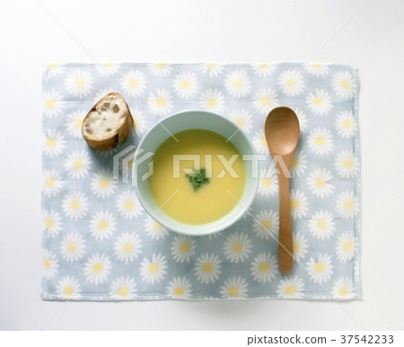 Potage soup bread floral mat 37542233